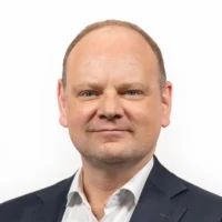 Portrait photo of Aaron McLoughlin.